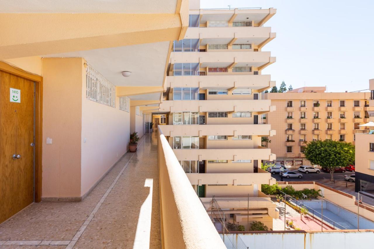 Apartamento Junto Al Faro .Marbella Centro.Vistas Mar Y El Puerto. Luaran gambar